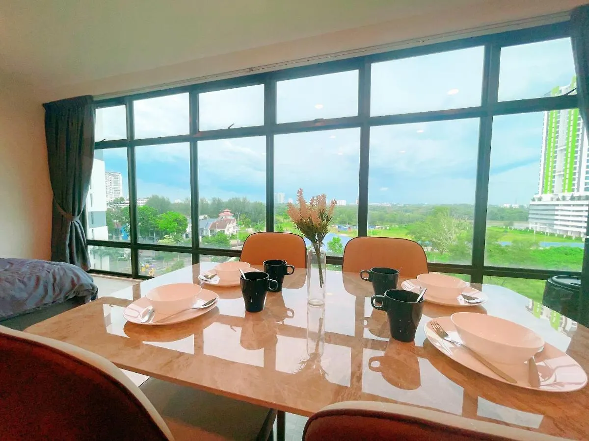 Apartment Monic Staycation #Puteri Square Studio Suites Inn Near Mid Valley Mall Johor Bahru