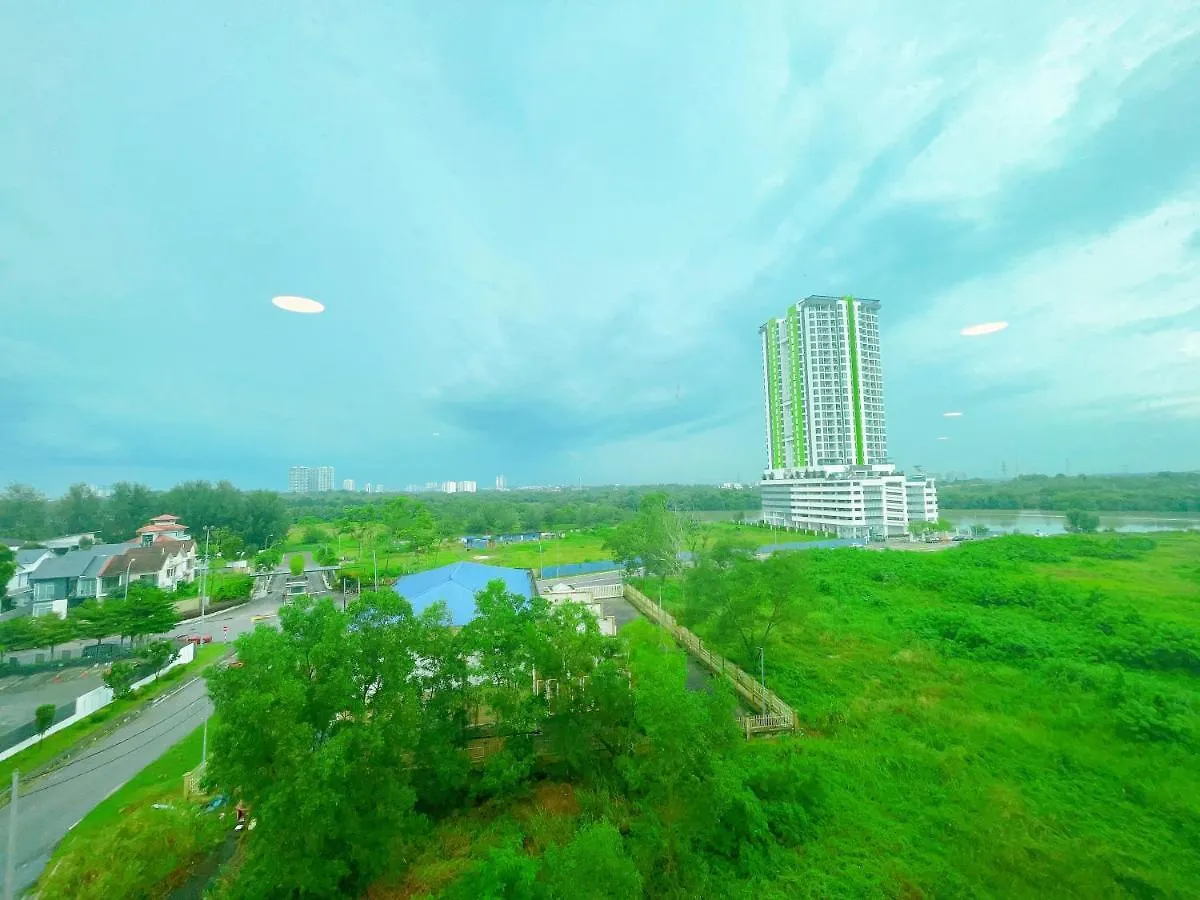 Monic Staycation #Puteri Square Studio Suites Inn Near Mid Valley Mall Johor Bahru
