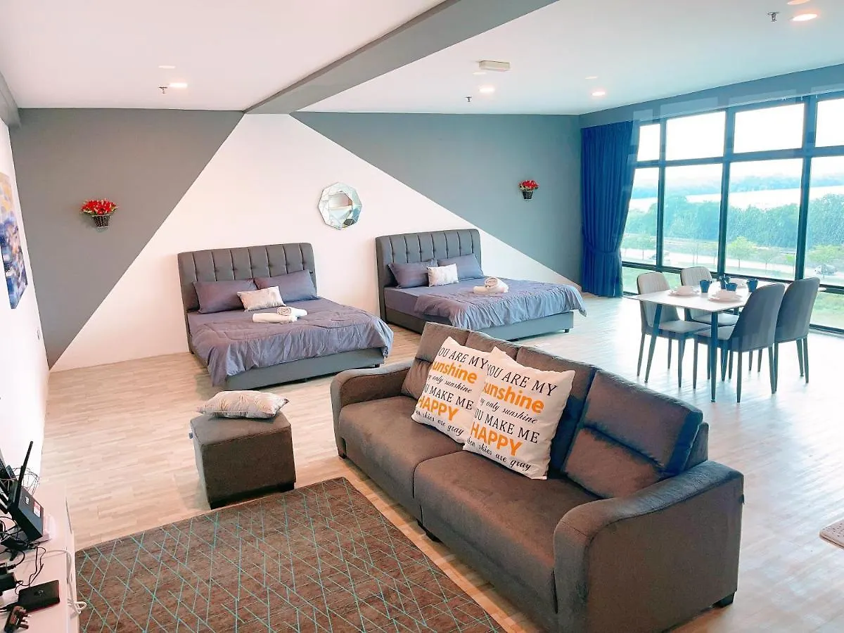 Monic Staycation #Puteri Square Studio Suites Inn Near Mid Valley Mall Johor Bahru