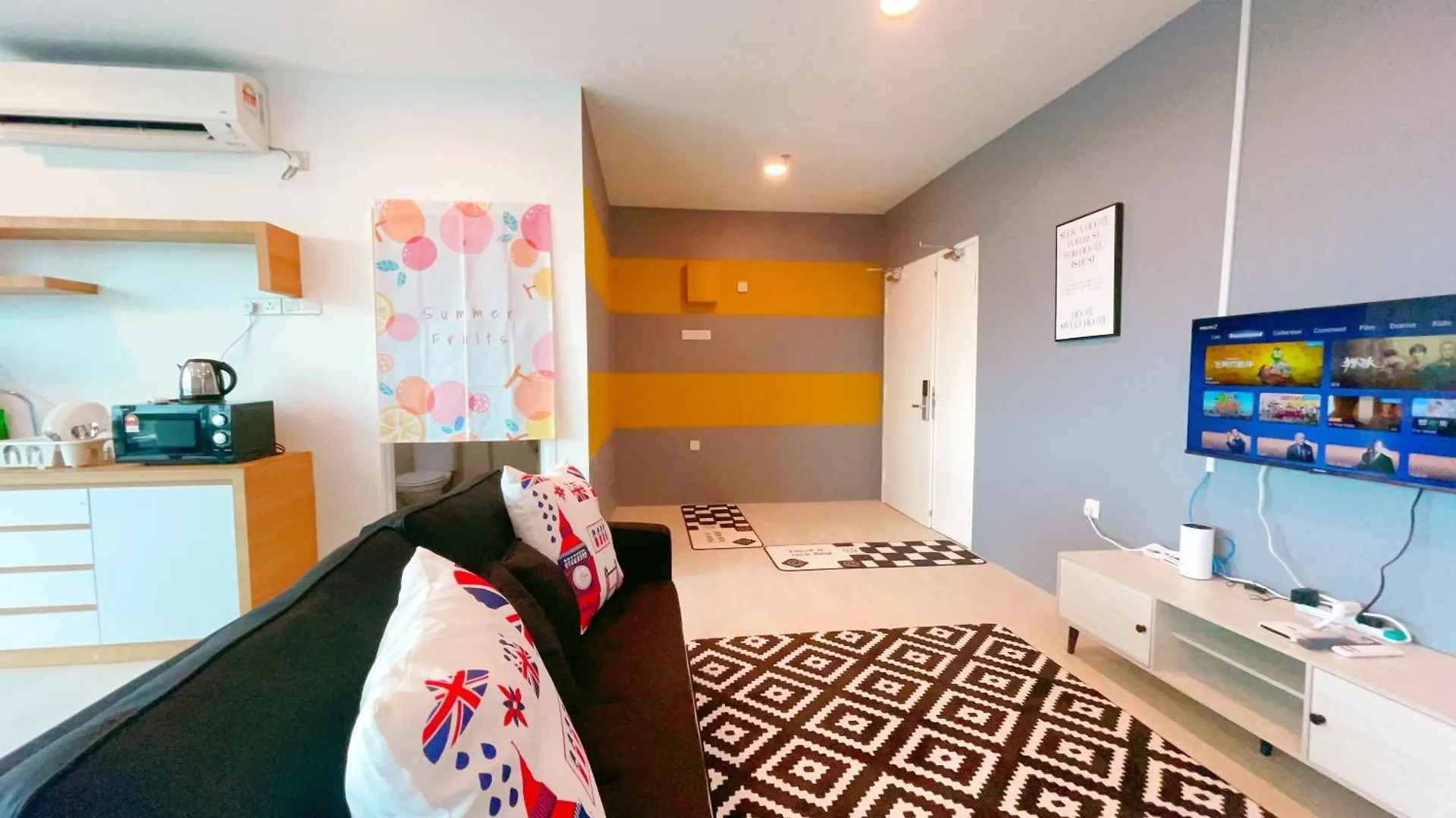 Monic Staycation #Puteri Square Studio Suites Inn Near Mid Valley Mall Johor Bahru 0*,  Malaysia